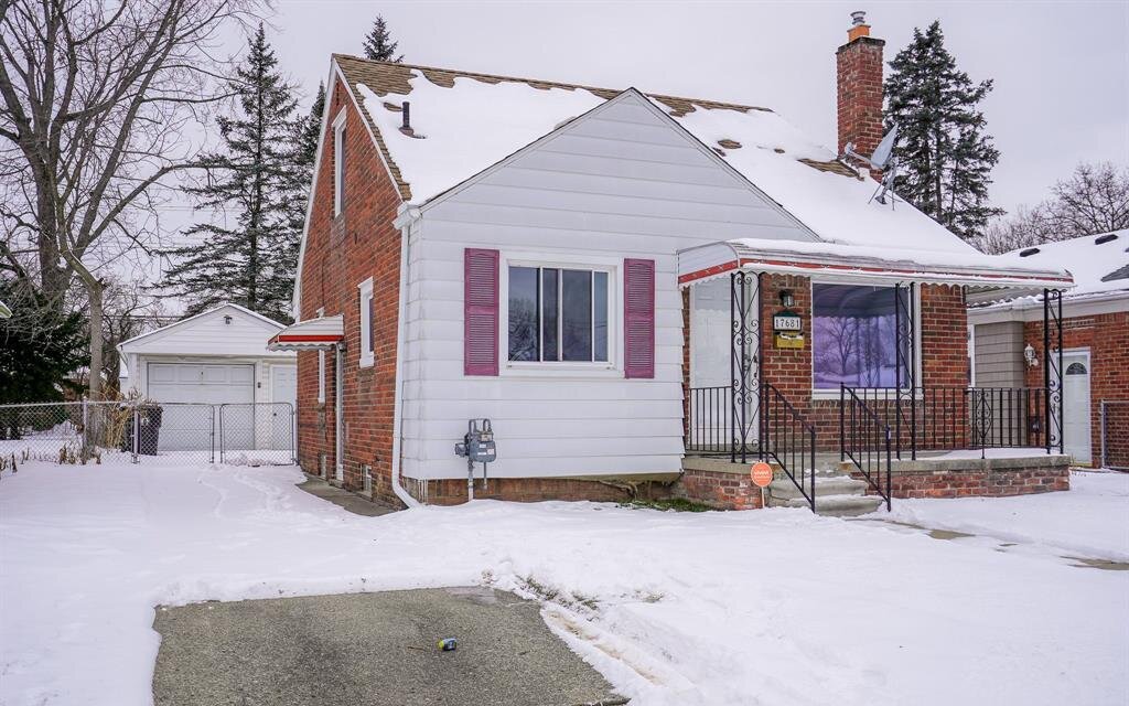 Sold home at 17681 Centralia Avenue in Redford Township Michigan