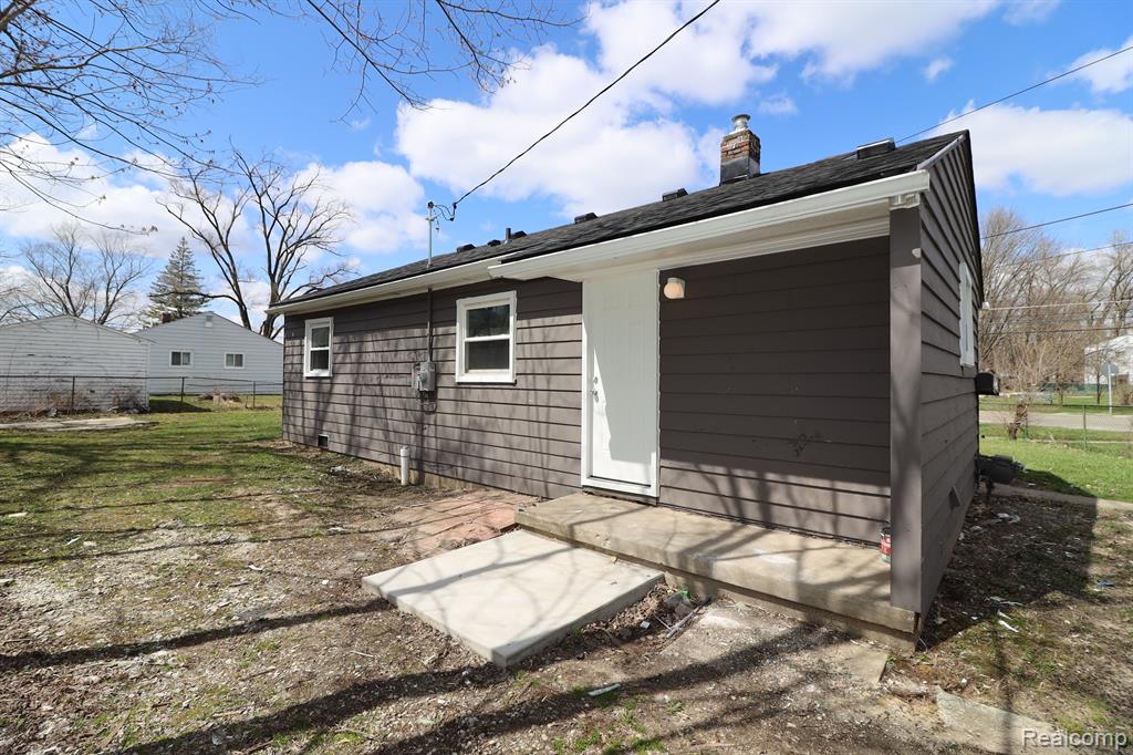 Sold investment property at 32463 Muskegon Avenue in Westland Michigan