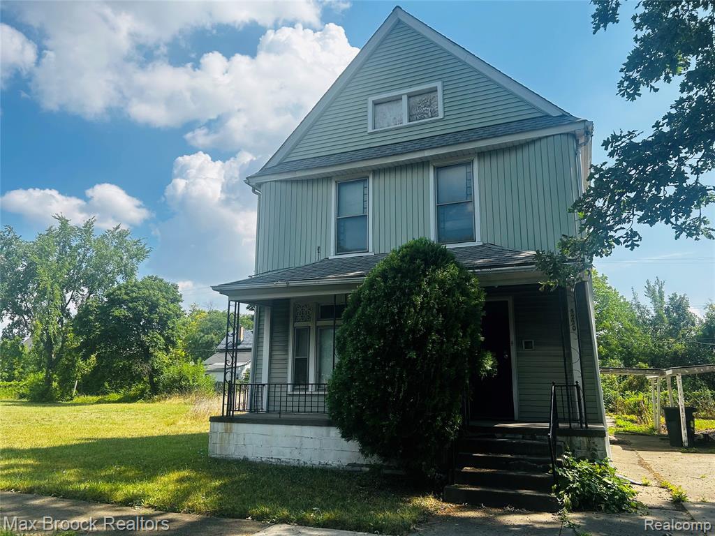 5220 Hecla Street Detroit Woodbridge probate home sale represented by Patrice Henderson Designed Living Real Estate