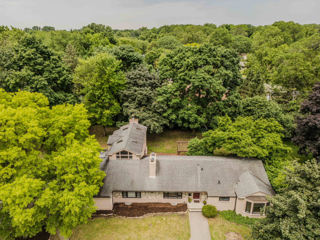 6730 Halyard Road Bloomfield Hills Meadowlake Farms home sold with strategic negotiation by Patrice Henderson