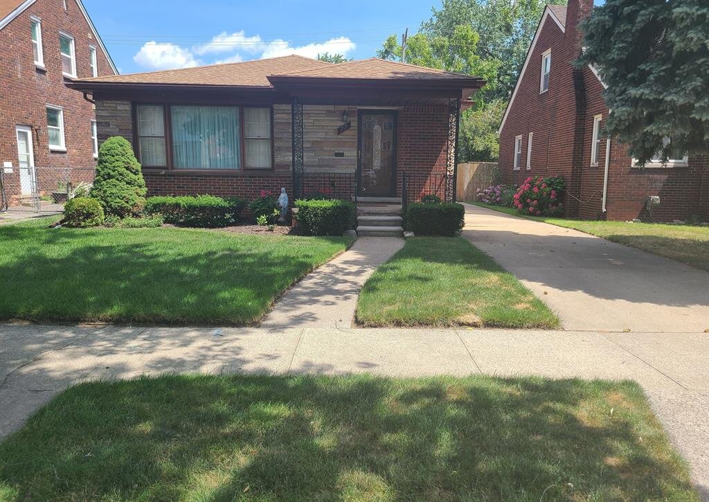 Custom brick ranch home sold on Chestnut Street in River Rouge Michigan