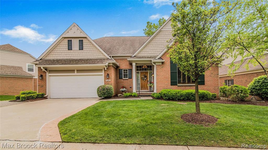 Exterior of custom estate sold in the Saddlebrook of Plymouth subdivision in Plymouth Township MI