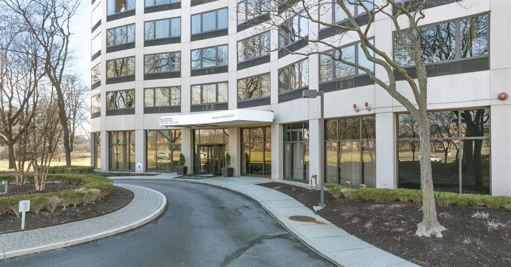 Designed Living Real Estate Southfield, MI Five Thousand At Town Center In Southfield