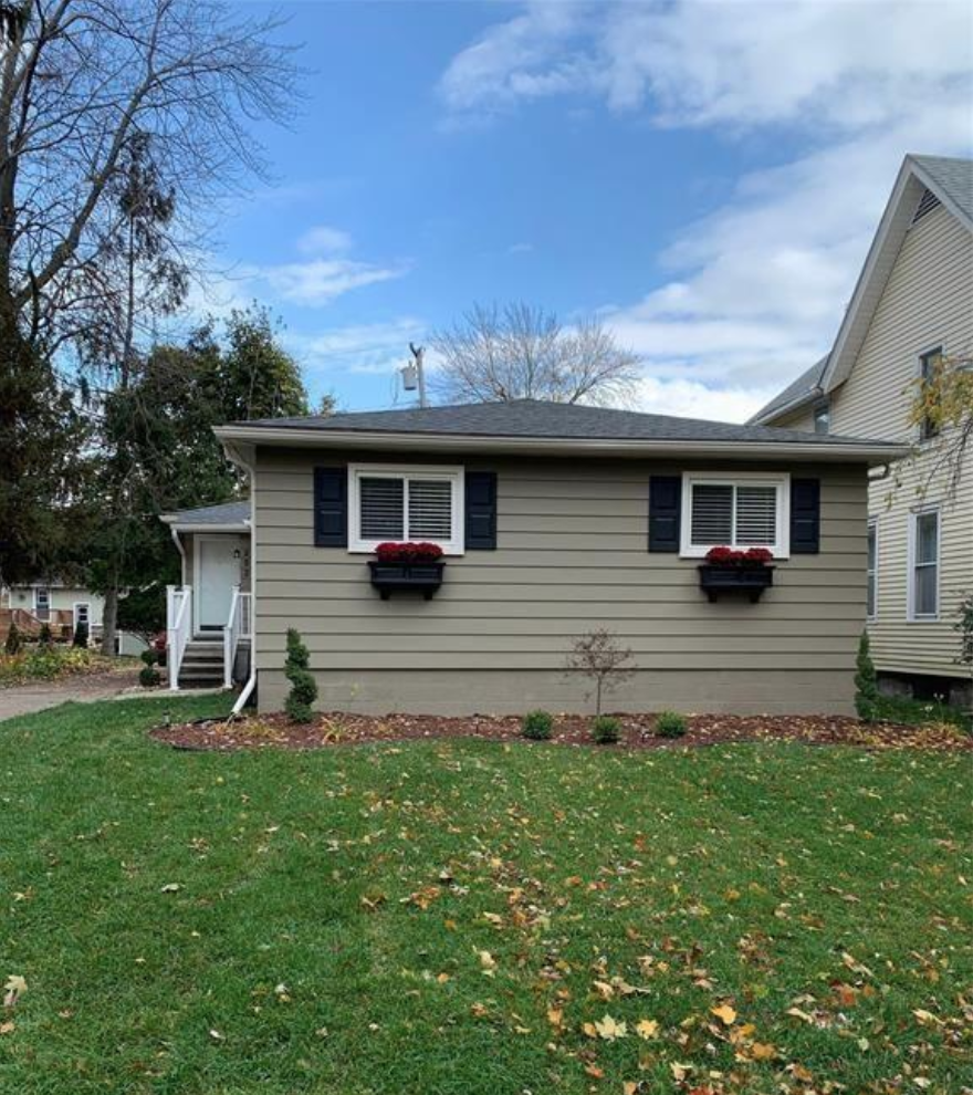 Designed Living Real Estate Plymouth Mi Kate E Allen Add To Plymouth Village Plymouth Mi