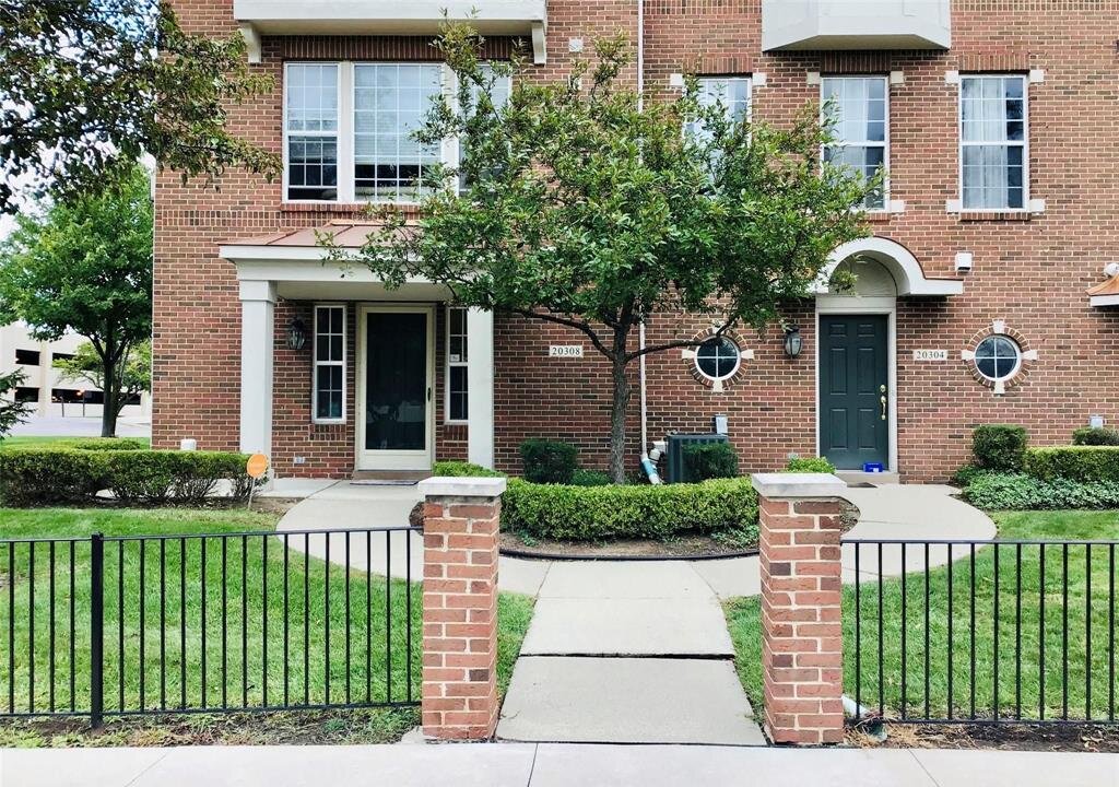 Designed Living Real Estate Southfield Mi Park Place At Town Center Condo Southfield Mi