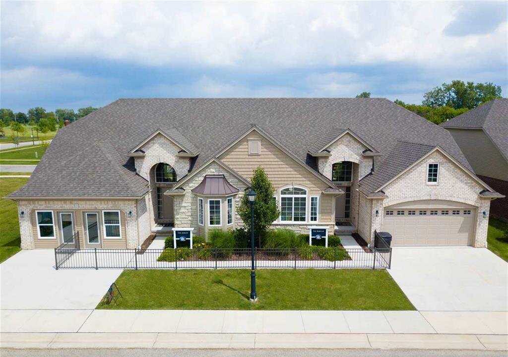 Exterior of sold new construction condo in Stoneridge at Heritage Village Warren MI