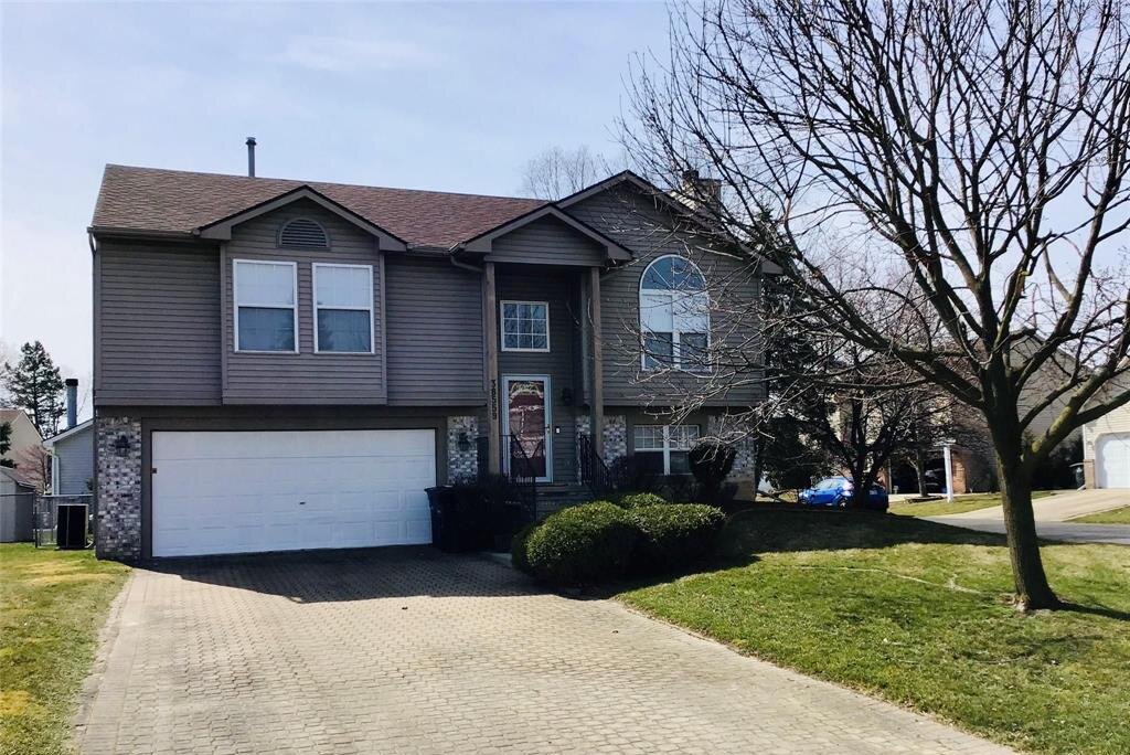 Exterior of sold raised ranch home in McGees Grove subdivision Westland MI