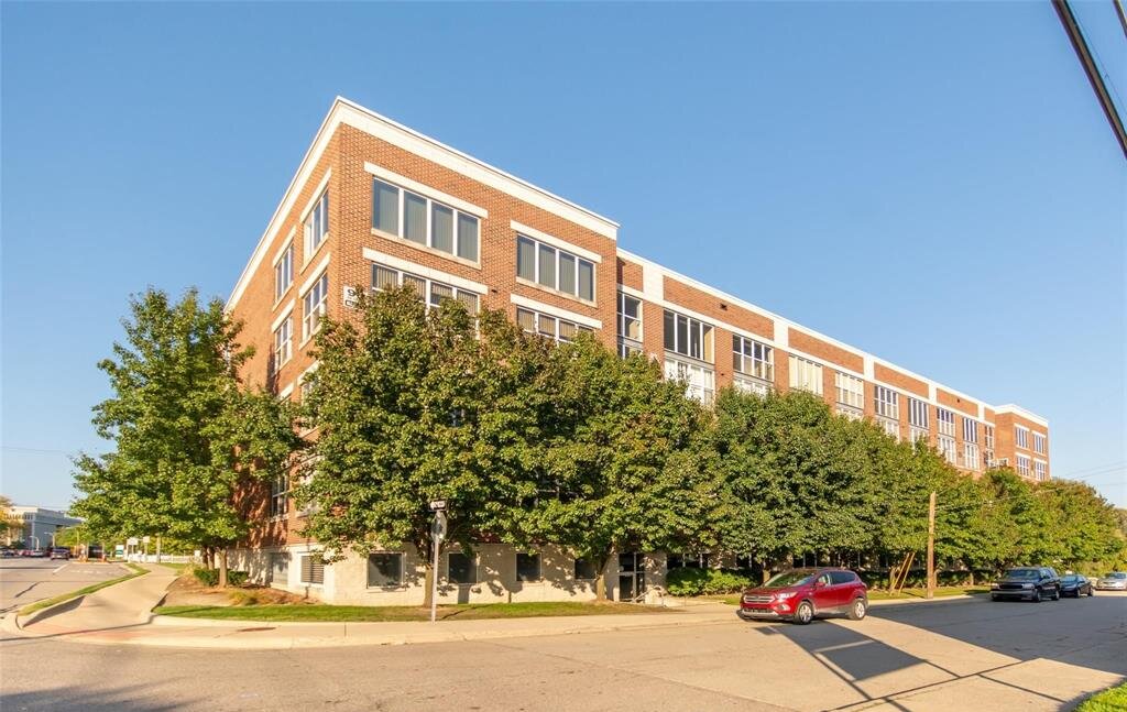 Designed Living Real Estate Mt. Clemens Mi The River Bluff Of Mount Clemens