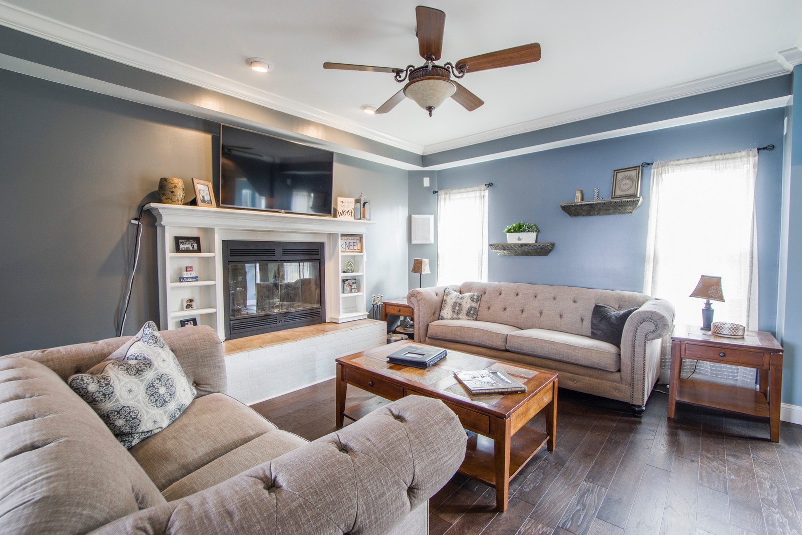 Nauvoo, ILLINOIS Kimberly Logan