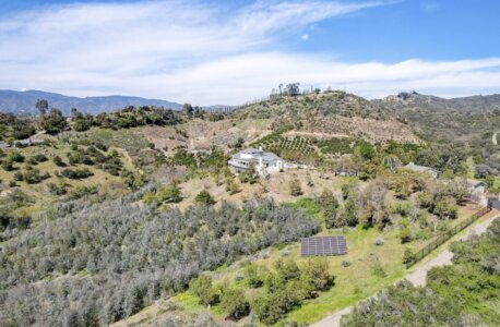 Why buyers buy in Fallbrook – scenic hills, wineries, and community charm