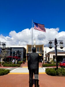 Palisades Village | Marty Halfon