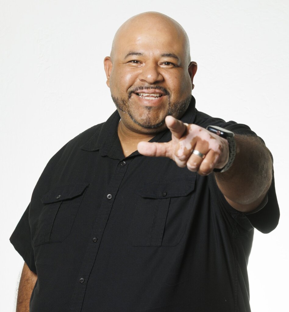 Portrait of Raul Hernandez
